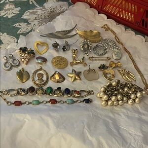Vintage costume jewelry lot